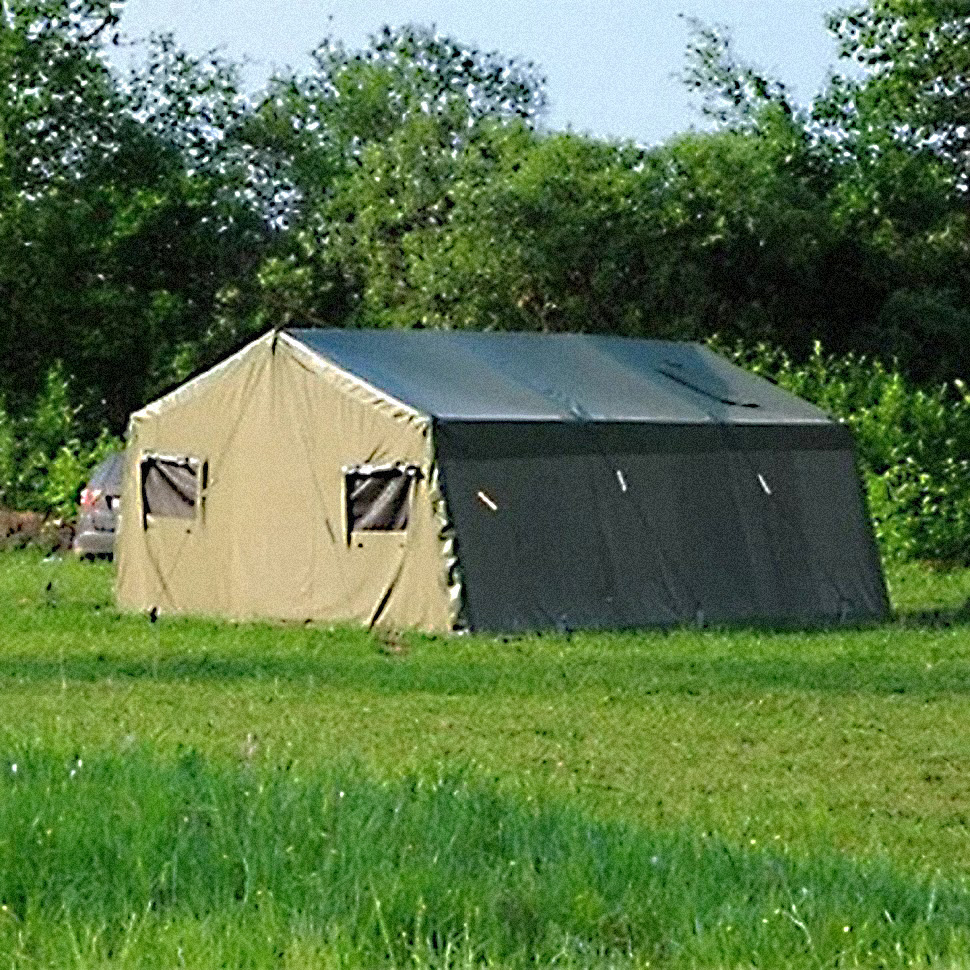 Стандартные армейские палатки в Истре